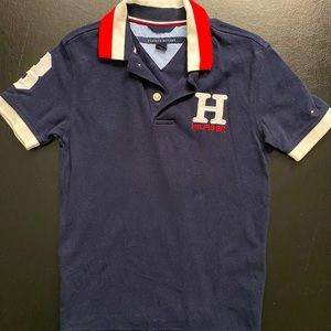 Pre-Owned Boys Tommy Hilfiger Blue, White & Red Color Blocked Polo Shirt size 4